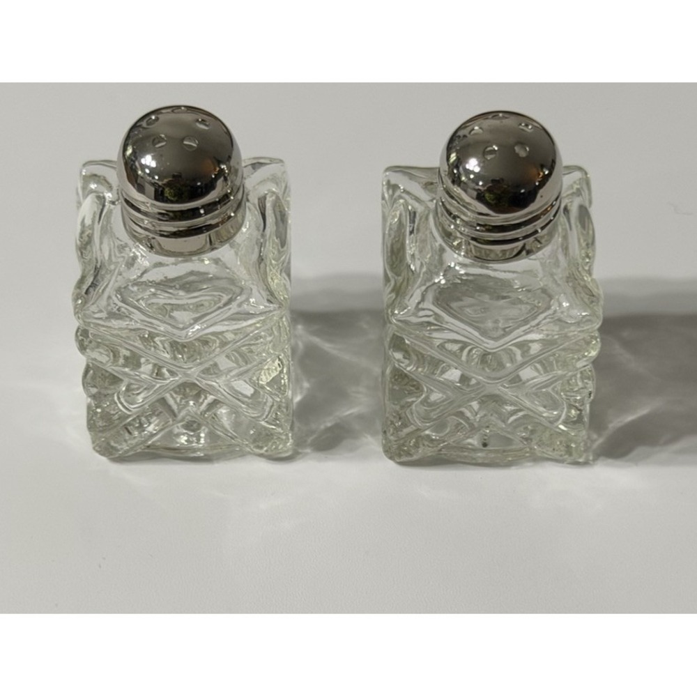 Vtg Star Glass Works Pressed Glass & Silverplate Square Salt & Pepper Shakers - Picture 3 of 8